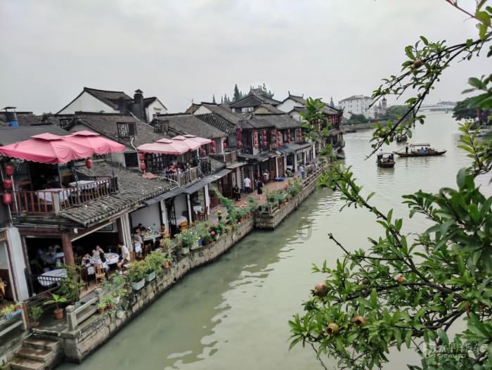 刚参加工作的年轻人是该选择打工还是创业?游戏画面